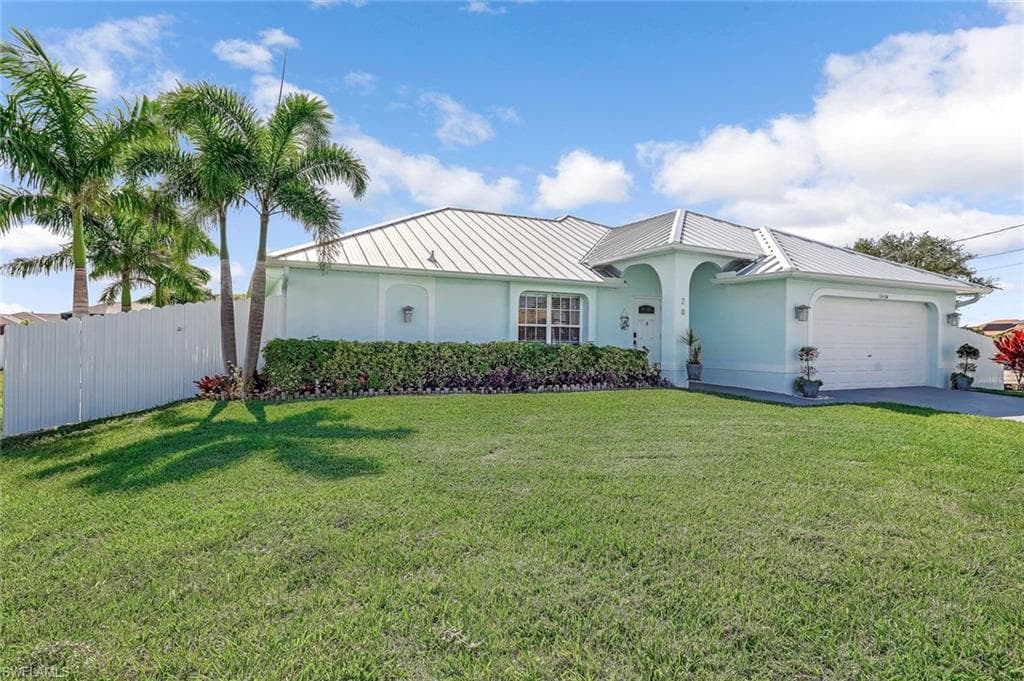 28 SW 21st AVE CAPE CORAL, FL 33991