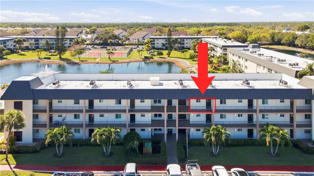 1010 Manatee RD B304 NAPLES, FL 34114