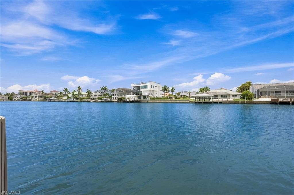 383 SEABEE AVE NAPLES, FL 34108