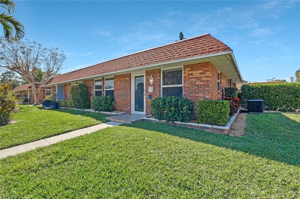 2710 Arbutus ST B1 NAPLES, FL 34112
