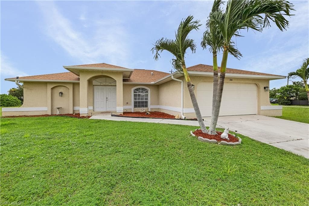 1106 7th PL CAPE CORAL, FL 33993