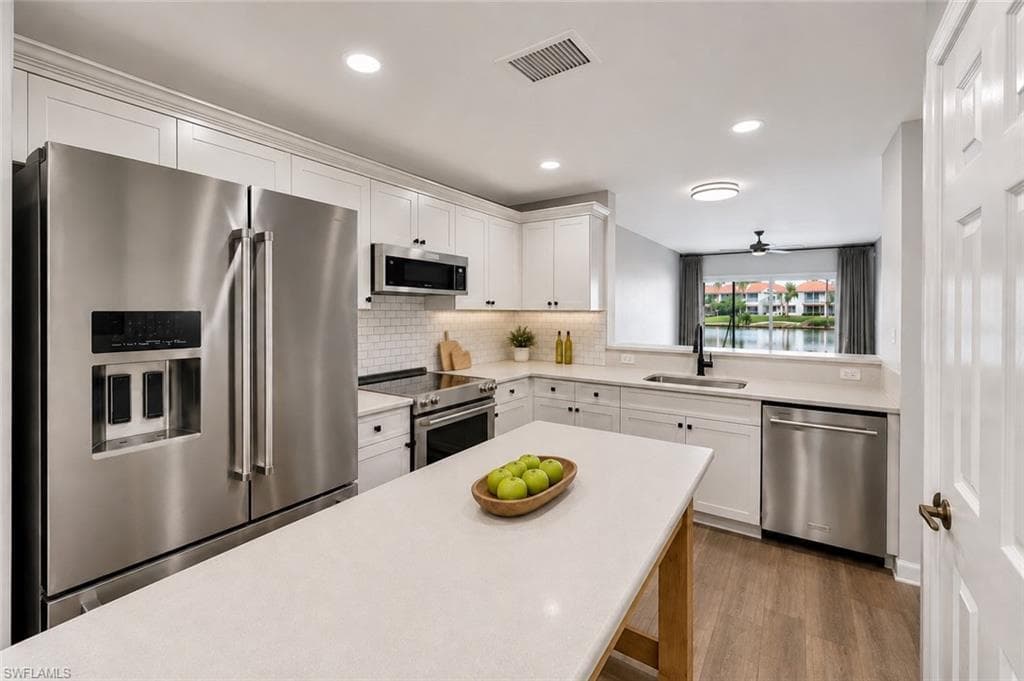 3029 Driftwood WAY 3307 NAPLES, FL 34109