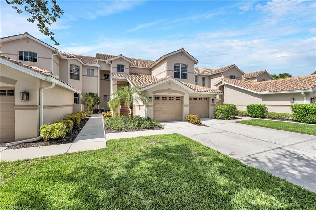 8458 Radcliffe TER 202 NAPLES, FL 34120
