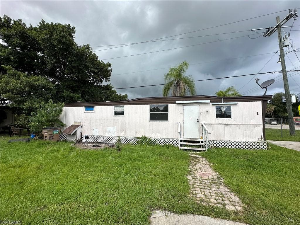4900 Tice ST 1 FORT MYERS, FL 33905