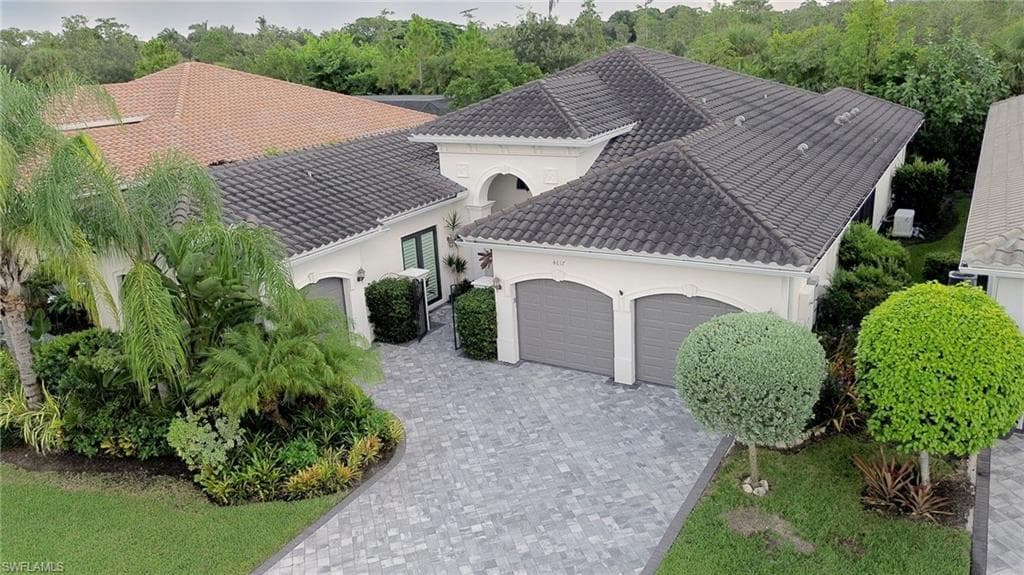 4617 Azalea DR NAPLES, FL 34119