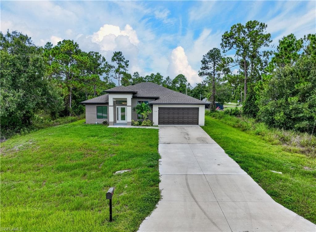 738 Sunrirse BLVD LEHIGH ACRES, FL 33974