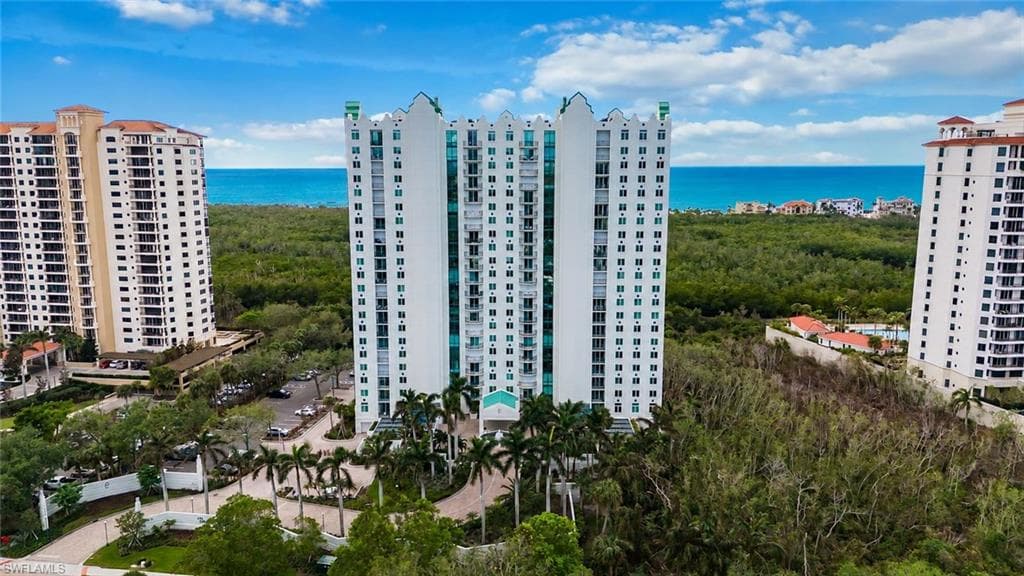 7515 Pelican Bay BLVD 6B NAPLES, FL 34108