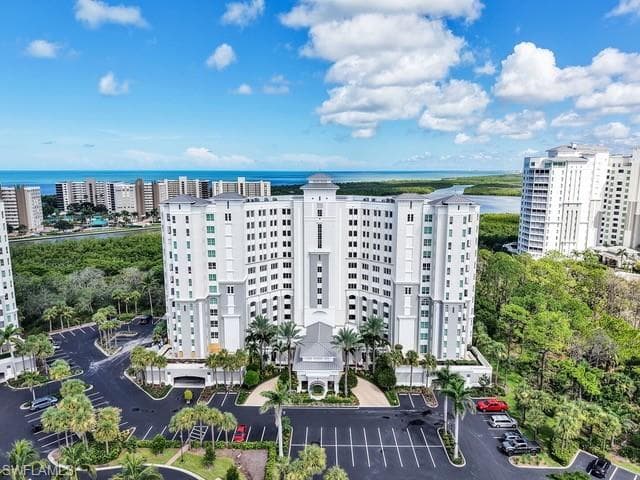 325 DUNES BLVD 403 NAPLES, FL 34110