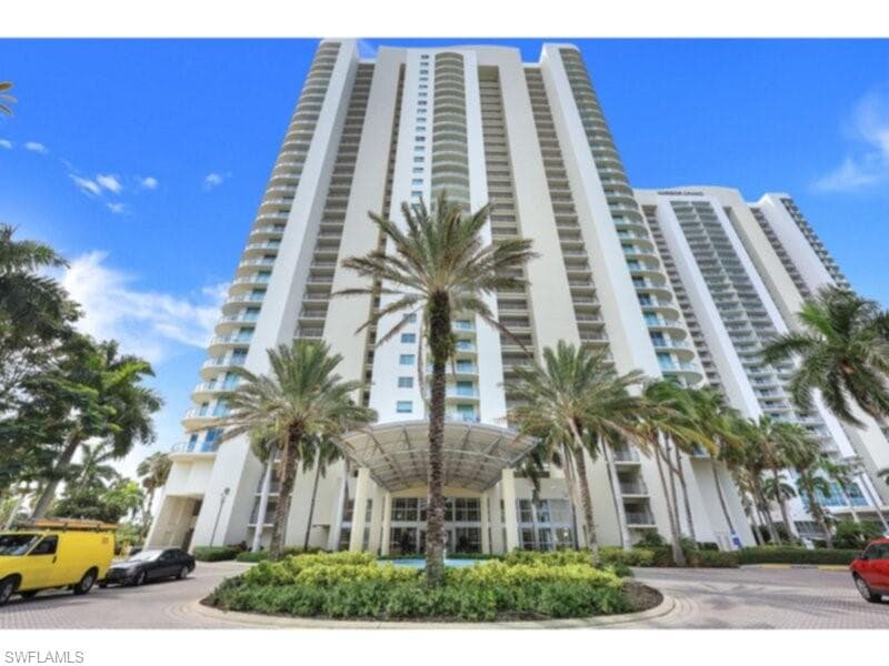 3000 Oasis Grand BLVD 2206 FORT MYERS, FL 33916