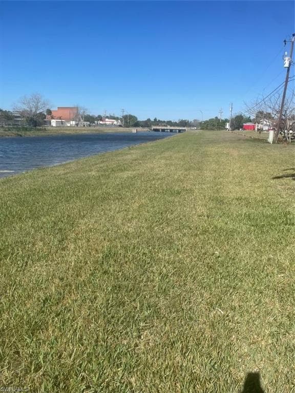 1927 NW 9th PL CAPE CORAL, FL 33993