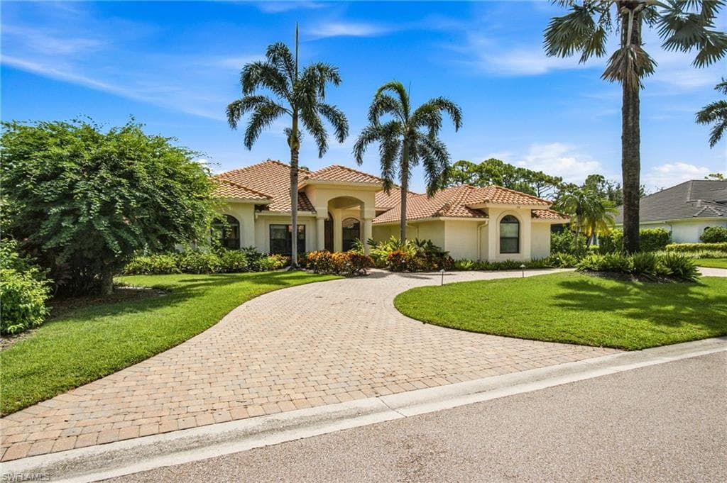 212 Cheshire WAY NAPLES, FL 34110