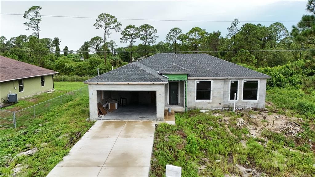 226 Lausanne AVE LEHIGH ACRES, FL 33974