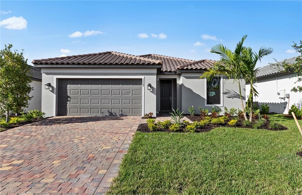 3995 Sweet Alyssum TER ALVA, FL 33920