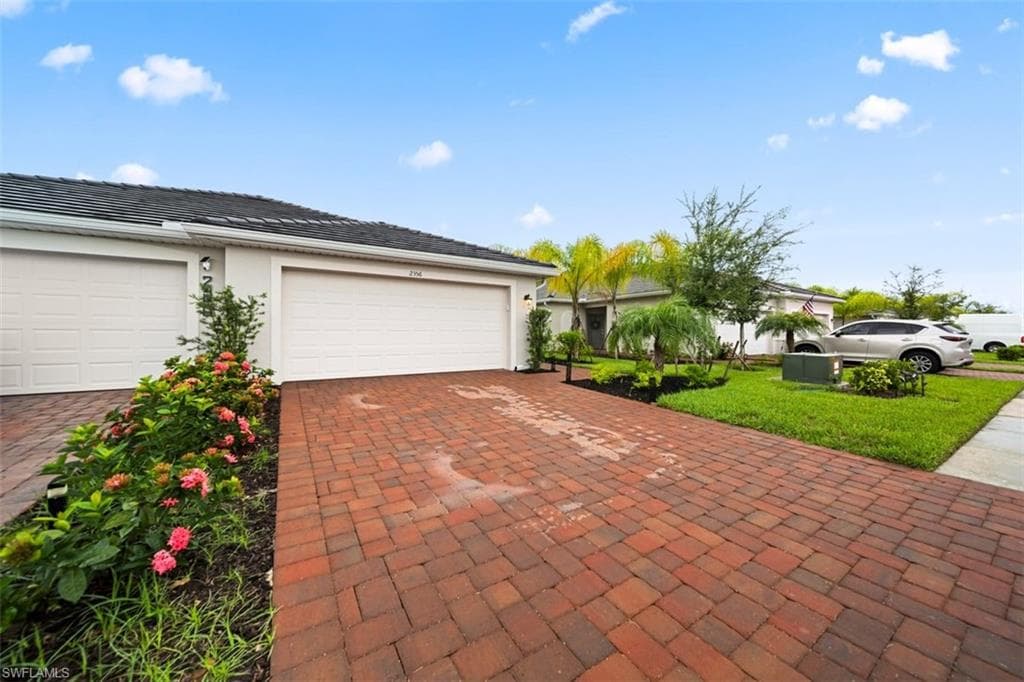 2356 Dragonfruit WAY NAPLES, FL 34120