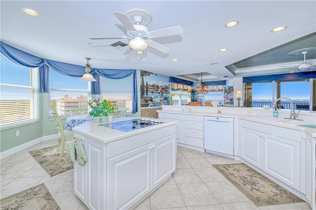 15100 Harbour Isle DR 701 FORT MYERS, FL 33908