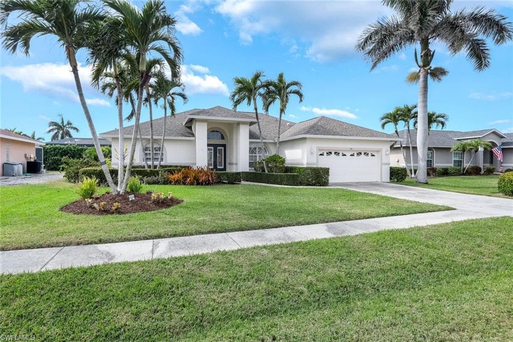 142 Saxon ST MARCO ISLAND, FL 34145