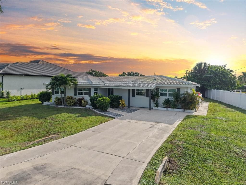 5310 Bayshore AVE CAPE CORAL, FL 33904