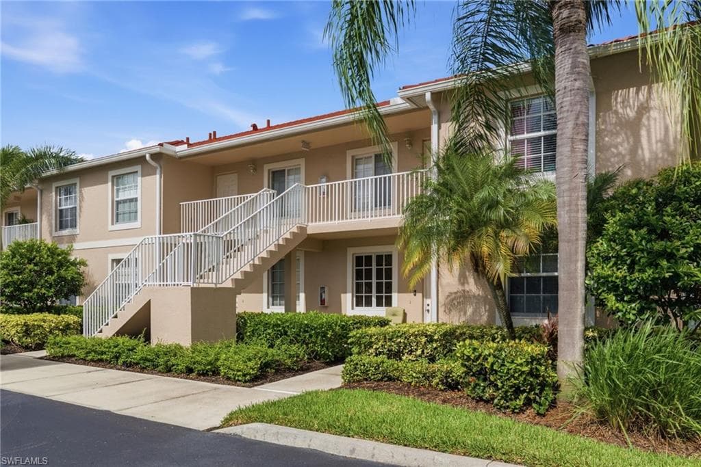 2845 Cypress Trace CIR 204 NAPLES, FL 34119