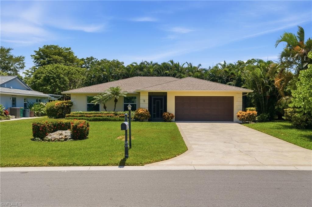 4601 Evergreen Lake RD NAPLES, FL 34112
