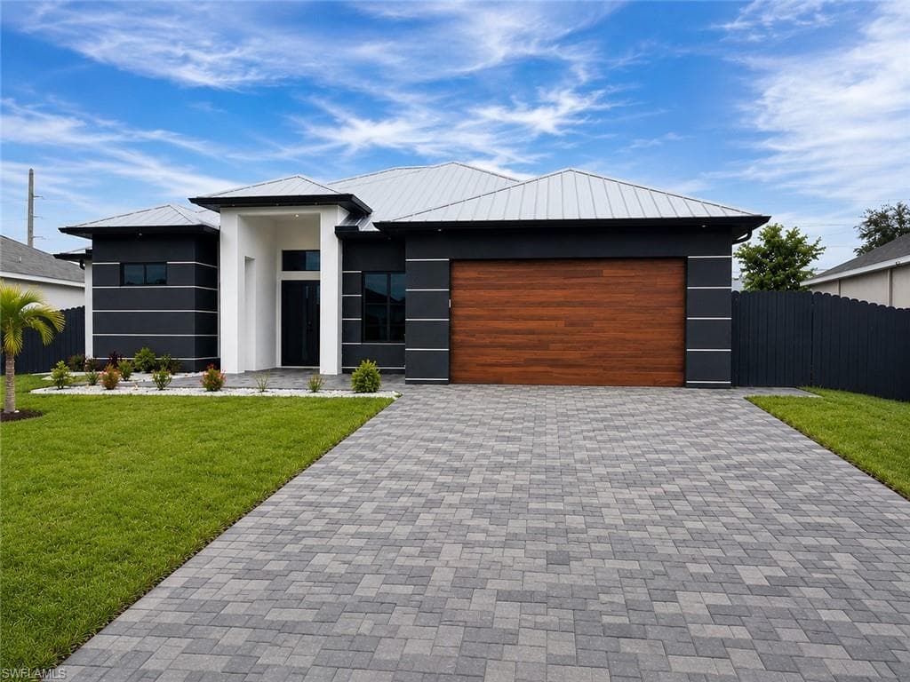 304 NW 1st TER CAPE CORAL, FL 33993