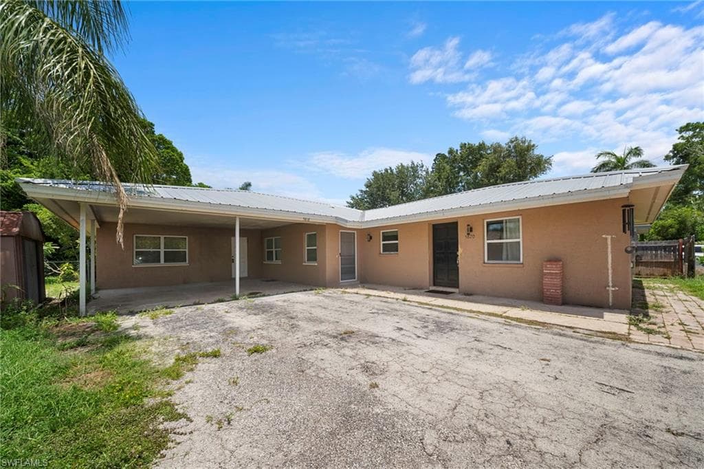 5820 Algiers ST FORT MYERS, FL 33919