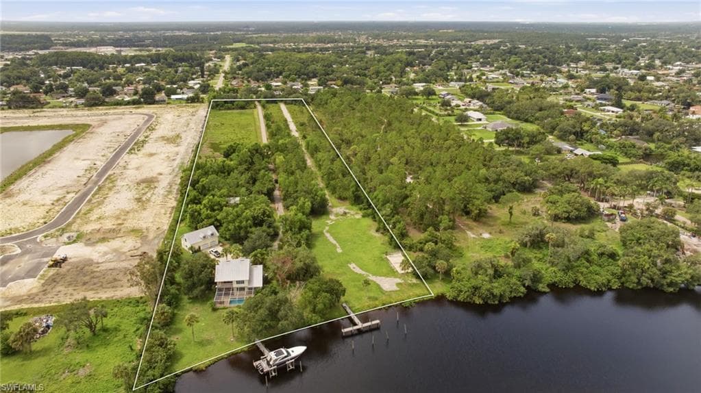 13664 Marquette BLVD FORT MYERS, FL 33905