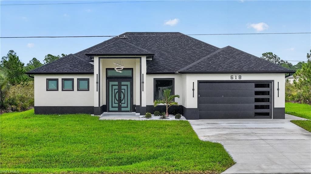 618 Wells AVE LEHIGH ACRES, FL 33972