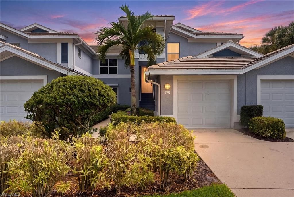 710 Tarpon Cove DR 203 NAPLES, FL 34110