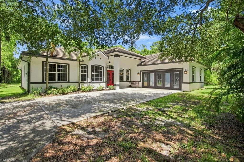 5791 Golden Gate PKWY NAPLES, FL 34116
