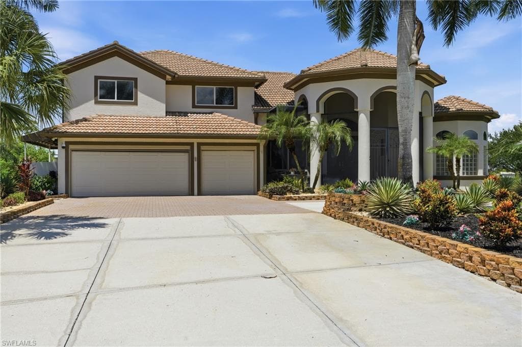 3885 52nd AVE NE NAPLES, FL 34120