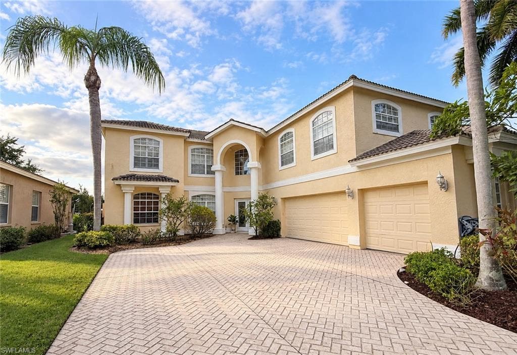 2356 Heritage Greens DR NAPLES, FL 34119