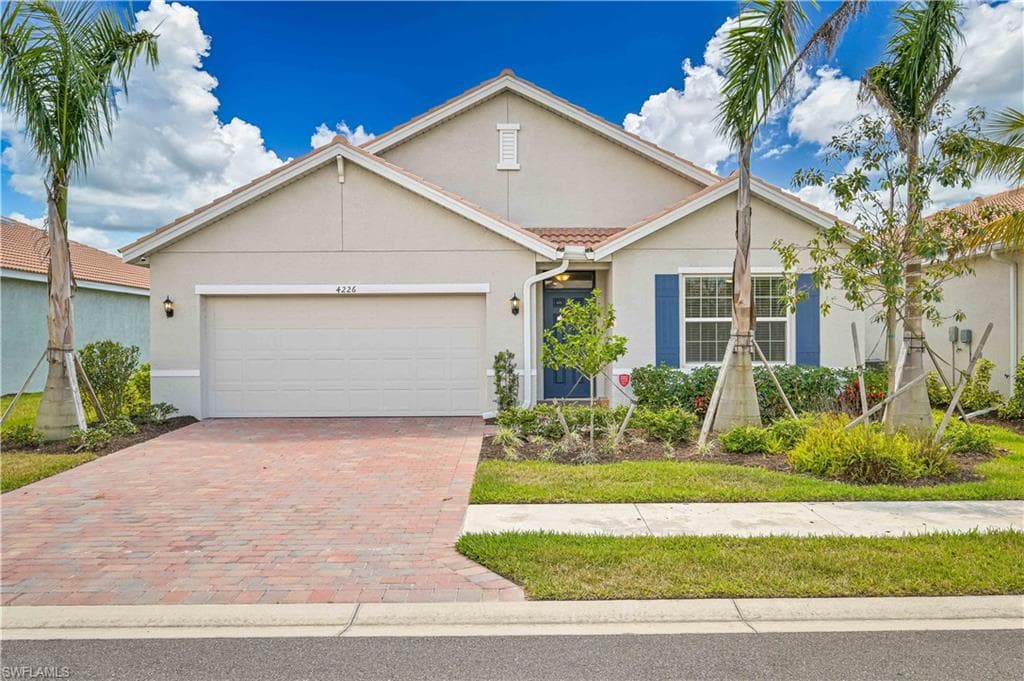 4226 Bloomfield ST FORT MYERS, FL 33916