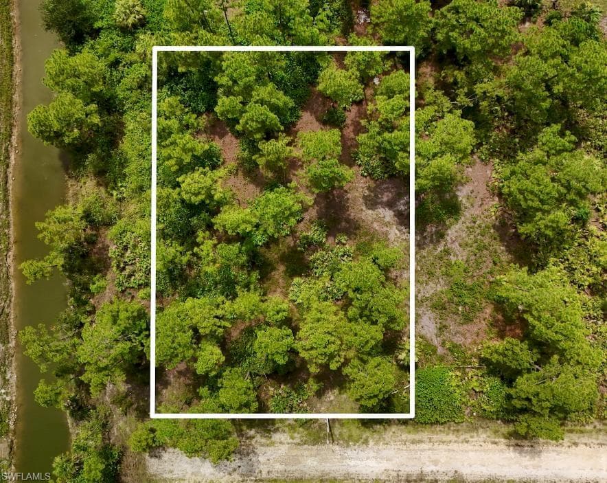 1201 Louis AVE LEHIGH ACRES, FL 33972