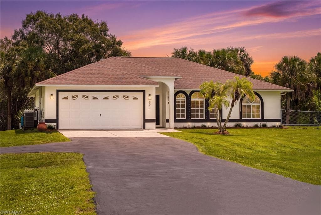570 22nd ST NE NAPLES, FL 34120