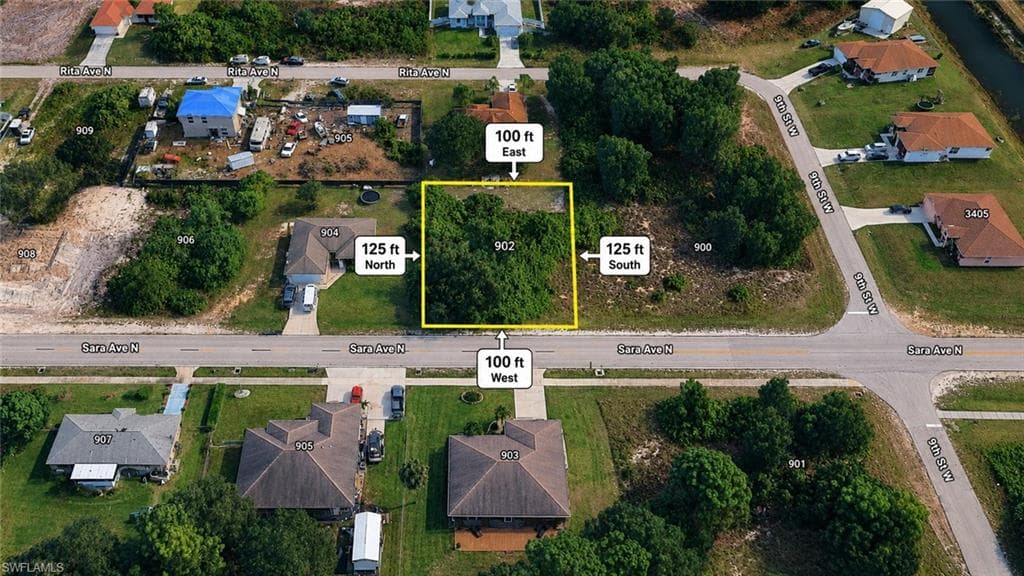 902 Sara AVE N LEHIGH ACRES, FL 33971