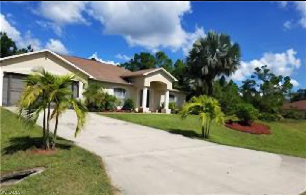 711 Epps Brown ST E LEHIGH ACRES, FL 33974