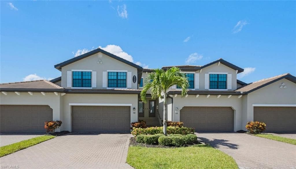 2352 Anguilla DR 201 NAPLES, FL 34120