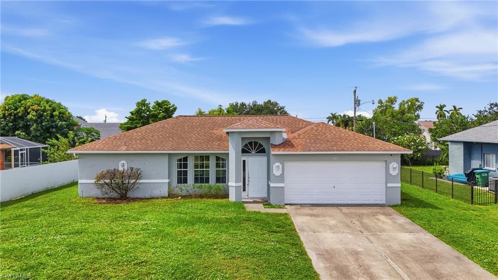 202 11th TER CAPE CORAL, FL 33991