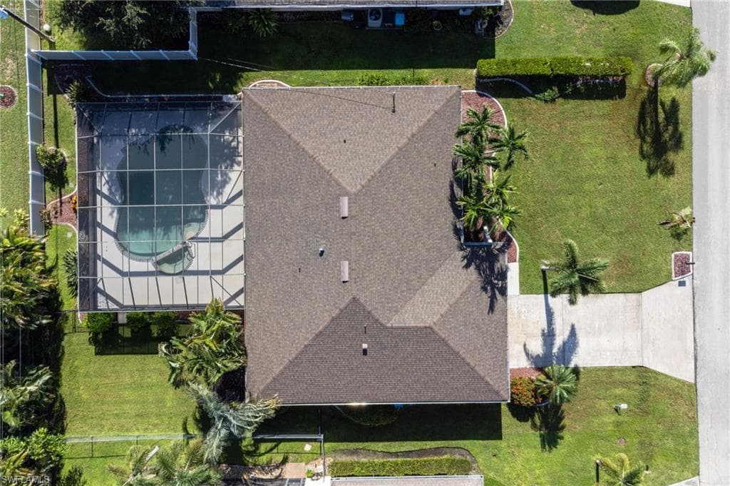 701 SE 35th TER CAPE CORAL, FL 33904