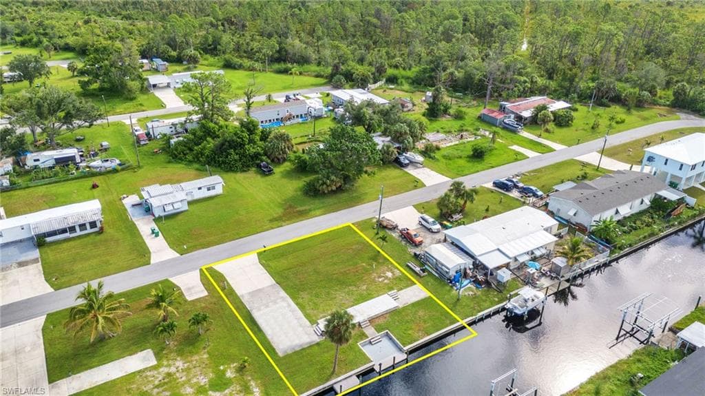 4177 Hollis AVE PORT CHARLOTTE, FL 33953