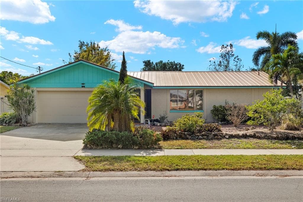 4380 Saint Clair AVE W NORTH FORT MYERS, FL 33903