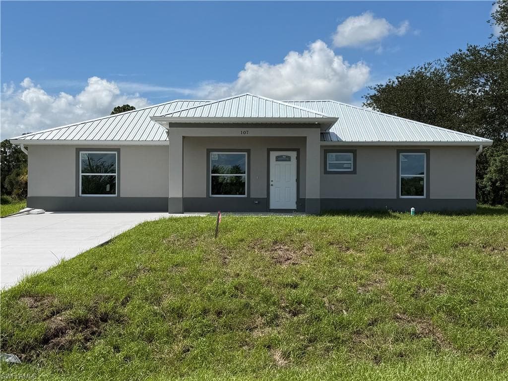107 Concord LOOP LABELLE, FL 33935