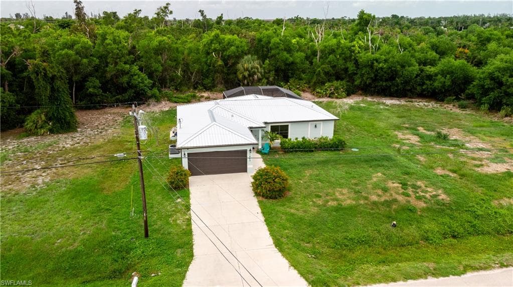 11463 Oakland DR BOKEELIA, FL 33922