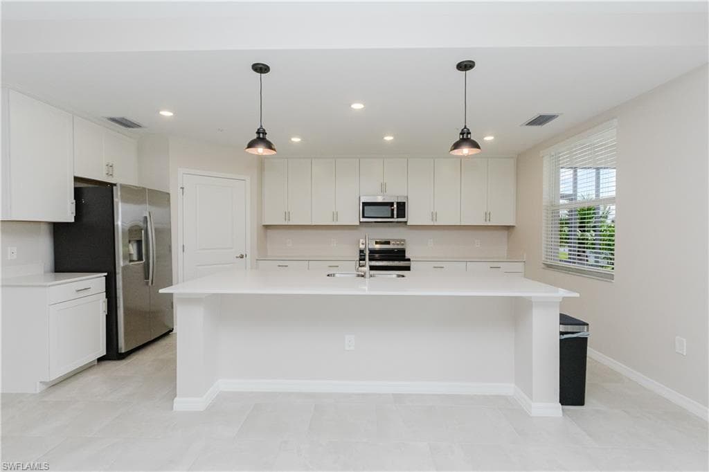 5668 MELBOURNE CT 7911 AVE MARIA, FL 34142