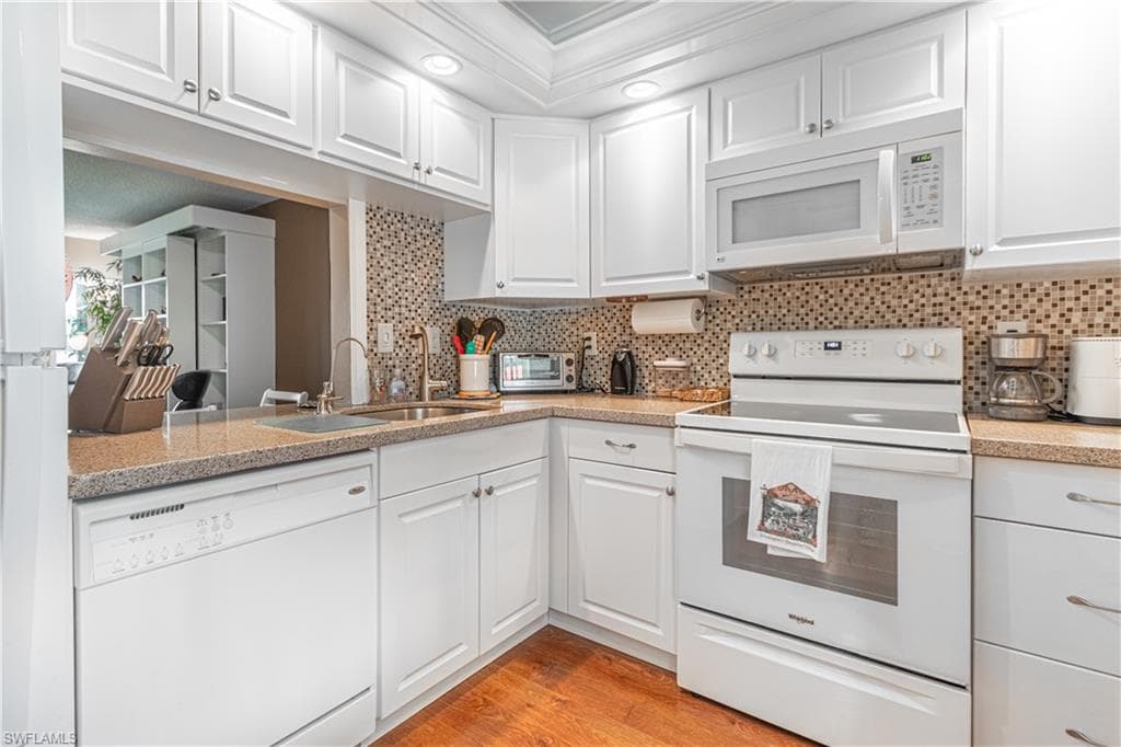 1700 Pine Valley DR 319 FORT MYERS, FL 33907