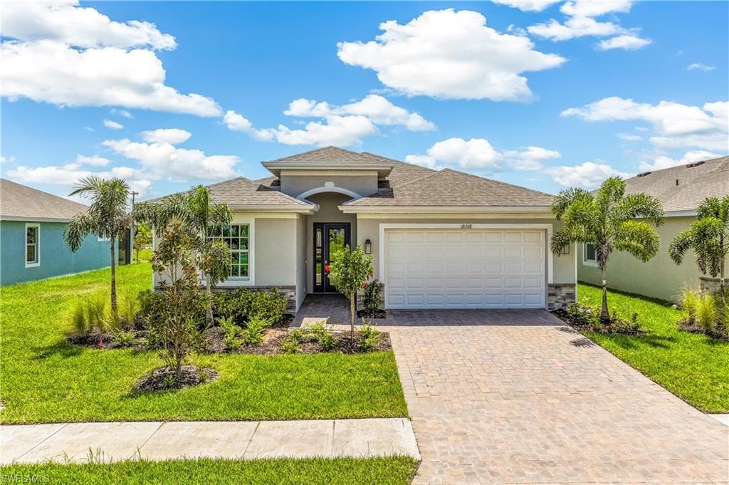 18208 Water Crossing DR NORTH FORT MYERS, FL 33917