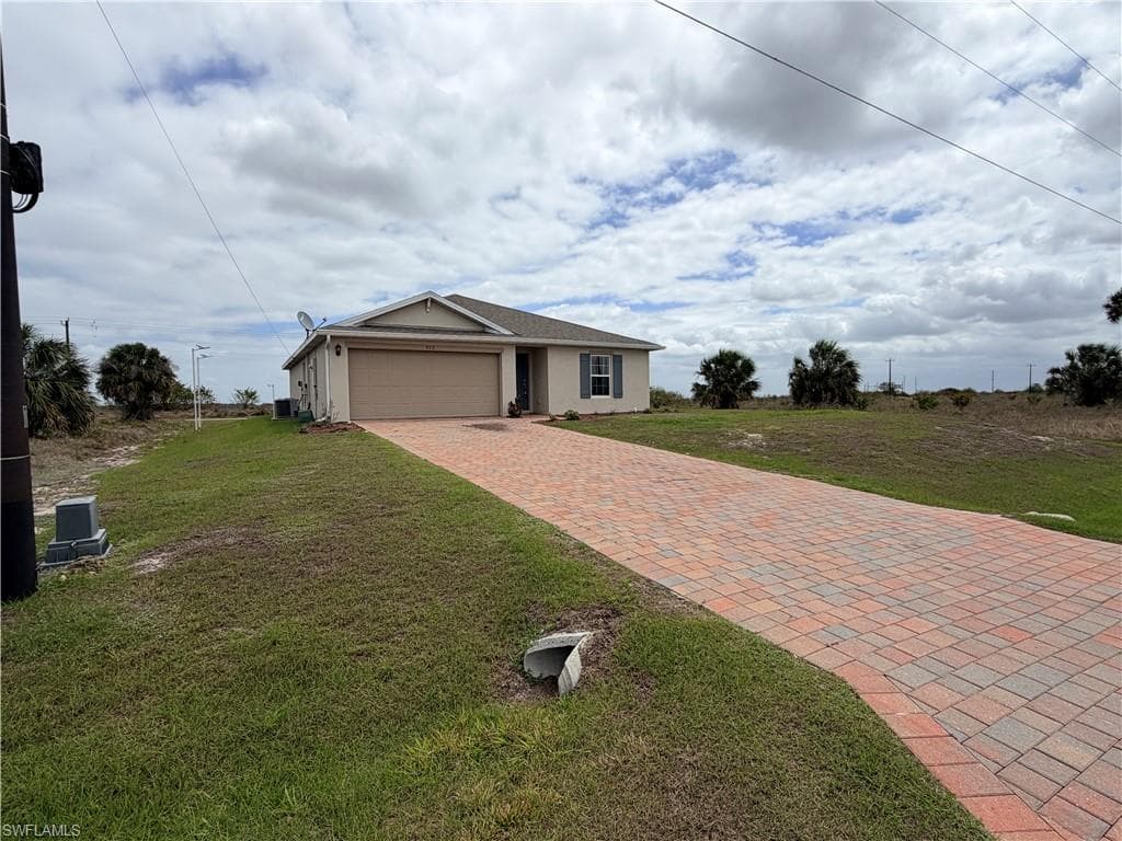 513 ELLA JEAN PL LABELLE, FL 33935