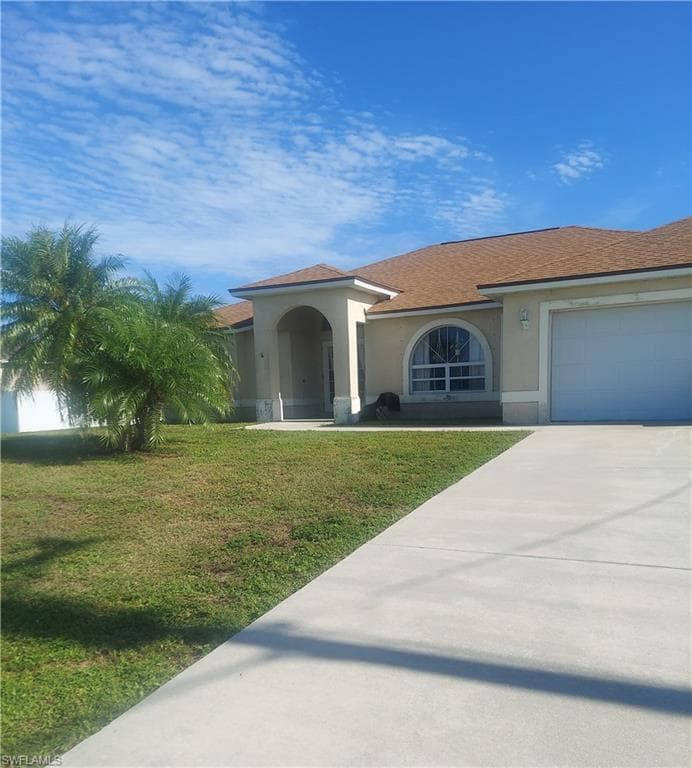 1713 NE 38th TER CAPE CORAL, FL 33909