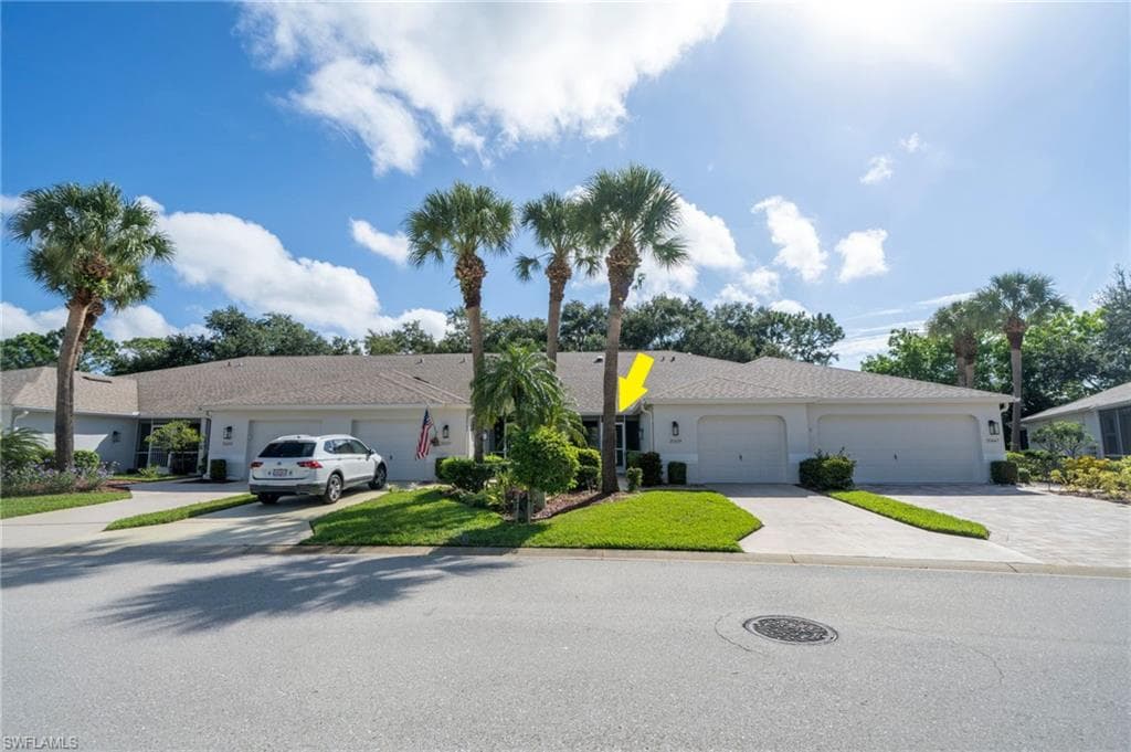 20659 Country Barn DR ESTERO, FL 33928