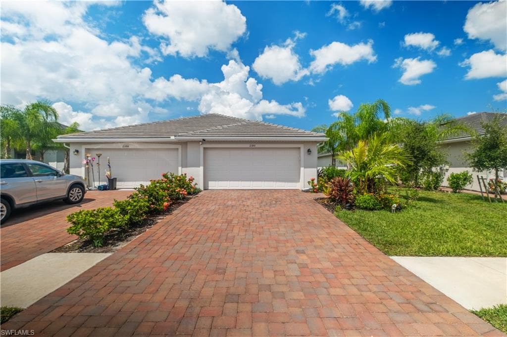 2180 Dragonfruit WAY NAPLES, FL 34120